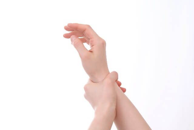 ねんざを放置するとどうなる？